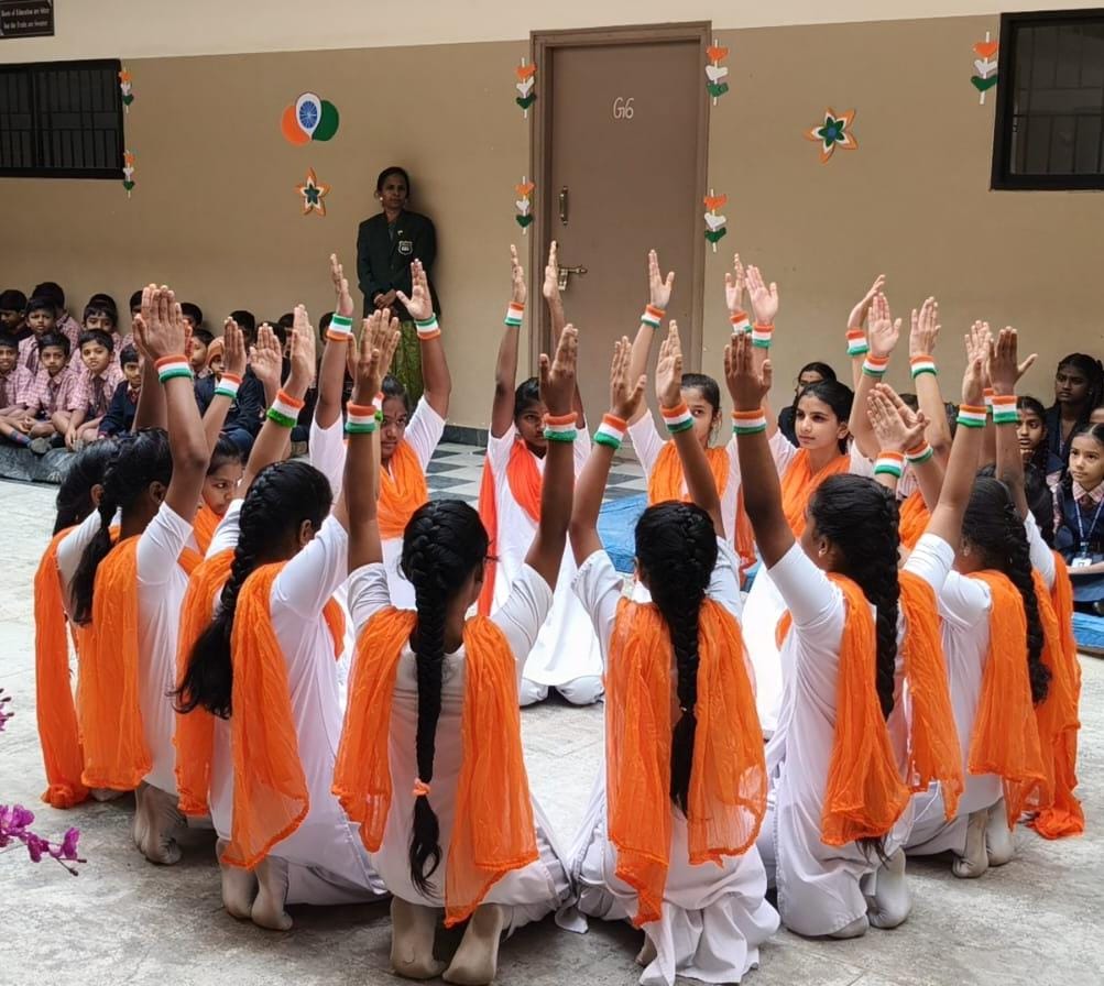 ದೊಡ್ಡಬಳ್ಳಾಪುರ: ನಳಂದ ಪ್ರೌಢಶಾಲೆ ಮತ್ತು ಲಿಟ್ಲ್ ಏಂಜೆಲ್ಸ್ ಅನಂತ ಶಾಲೆಗಳಲ್ಲಿ ಸಂಭ್ರಮದ ಗಣರಾಜ್ಯೋತ್ಸವ 1 ದೊಡ್ಡಬಳ್ಳಾಪುರ: ನಳಂದ ಪ್ರೌಢಶಾಲೆ ಮತ್ತು ಲಿಟ್ಲ್ ಏಂಜೆಲ್ಸ್ ಅನಂತ ಶಾಲೆಗಳಲ್ಲಿ ಸಂಭ್ರಮದ ಗಣರಾಜ್ಯೋತ್ಸವ