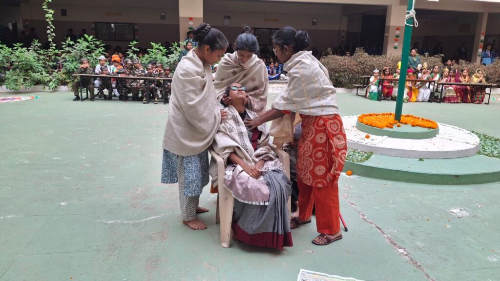 ದೊಡ್ಡಬಳ್ಳಾಪುರ: ನಳಂದ ಪ್ರೌಢಶಾಲೆ ಮತ್ತು ಲಿಟ್ಲ್ ಏಂಜೆಲ್ಸ್ ಅನಂತ ಶಾಲೆಗಳಲ್ಲಿ ಸಂಭ್ರಮದ ಗಣರಾಜ್ಯೋತ್ಸವ 3 ದೊಡ್ಡಬಳ್ಳಾಪುರ: ನಳಂದ ಪ್ರೌಢಶಾಲೆ ಮತ್ತು ಲಿಟ್ಲ್ ಏಂಜೆಲ್ಸ್ ಅನಂತ ಶಾಲೆಗಳಲ್ಲಿ ಸಂಭ್ರಮದ ಗಣರಾಜ್ಯೋತ್ಸವ