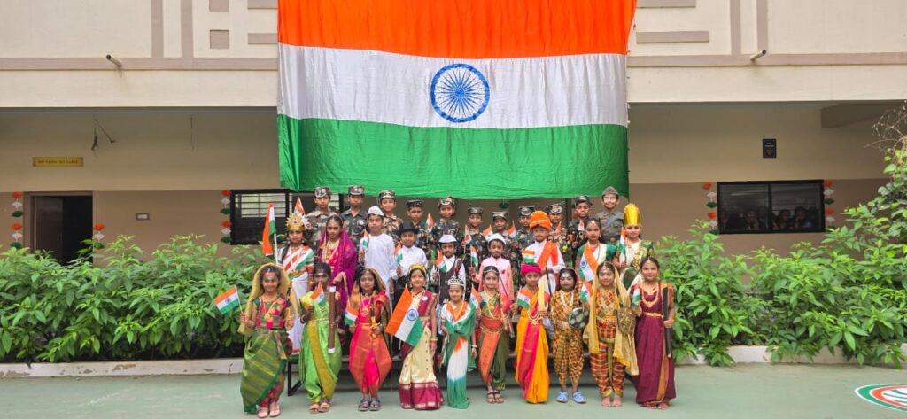 ದೊಡ್ಡಬಳ್ಳಾಪುರ: ನಳಂದ ಪ್ರೌಢಶಾಲೆ ಮತ್ತು ಲಿಟ್ಲ್ ಏಂಜೆಲ್ಸ್ ಅನಂತ ಶಾಲೆಗಳಲ್ಲಿ ಸಂಭ್ರಮದ ಗಣರಾಜ್ಯೋತ್ಸವ 6 ದೊಡ್ಡಬಳ್ಳಾಪುರ: ನಳಂದ ಪ್ರೌಢಶಾಲೆ ಮತ್ತು ಲಿಟ್ಲ್ ಏಂಜೆಲ್ಸ್ ಅನಂತ ಶಾಲೆಗಳಲ್ಲಿ ಸಂಭ್ರಮದ ಗಣರಾಜ್ಯೋತ್ಸವ