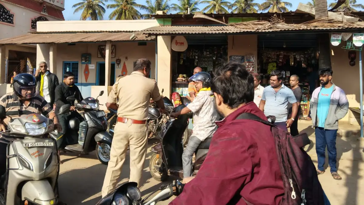 ದೊಡ್ಡಬಳ್ಳಾಪುರ ಬಂದ್: ಮಿಶ್ರ ಪ್ರತಿಕ್ರಿಯೆ