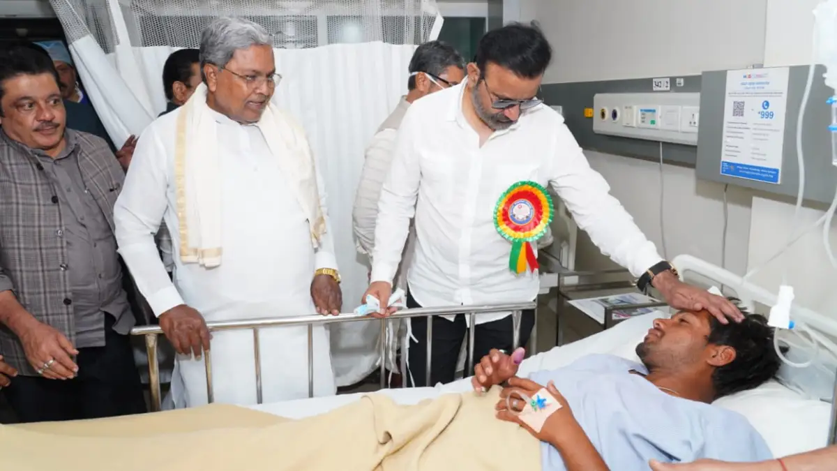 ಸಿಎಂ ಕಾರ್ಯಕ್ರಮದ ಕಟೌಟ್‌ ಬಿದ್ದು ನಾಲ್ವರಿಗೆ ಗಾಯ