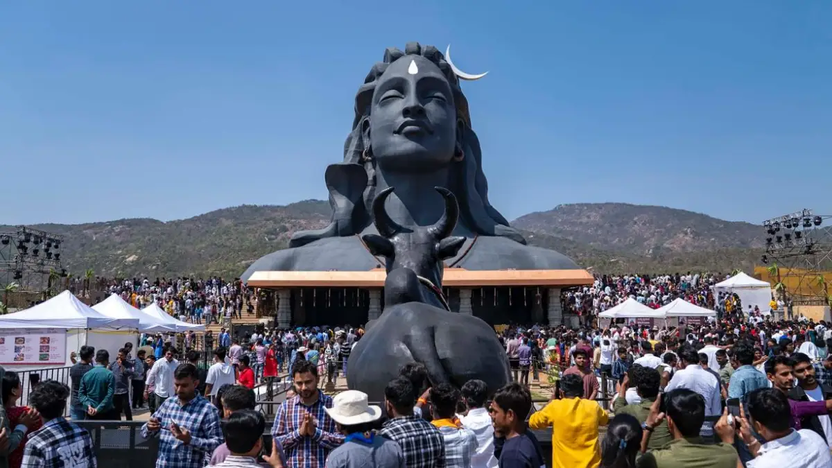 ಮಹಾಶಿವರಾತ್ರಿಯಂದು ಸದ್ಗುರು ಸನ್ನಿಧಿಯಲ್ಲಿ ಹರಿದ ಭಕ್ತಿಯ ಸಾಗರ