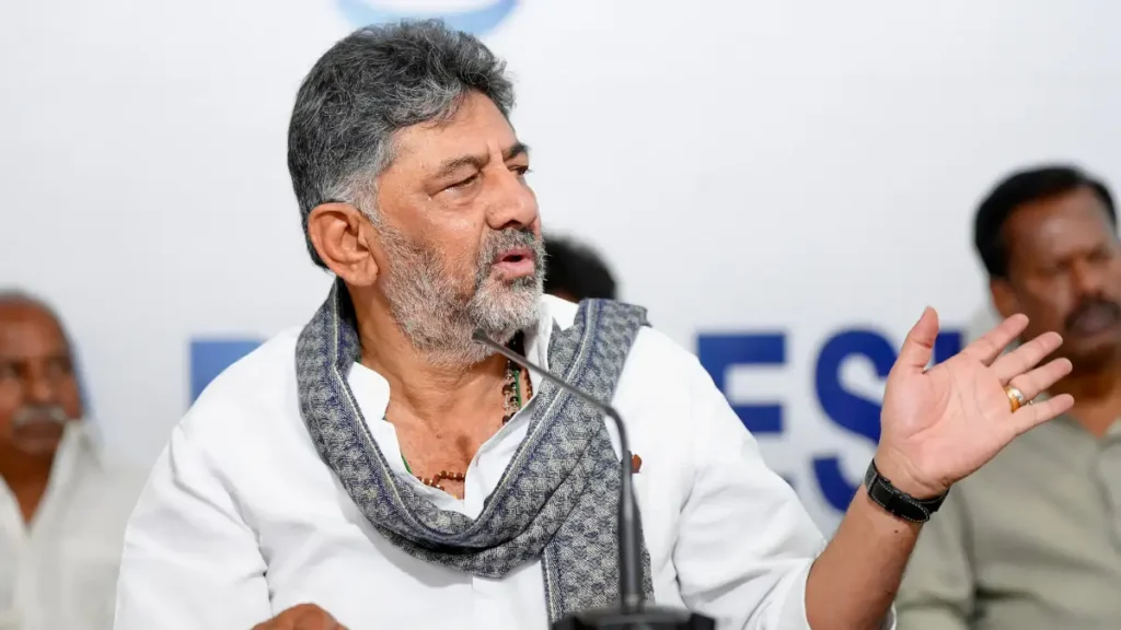 If garbage disposal is obstructed, we will dump garbage in front of houses and offices: D.K. Shivakumar