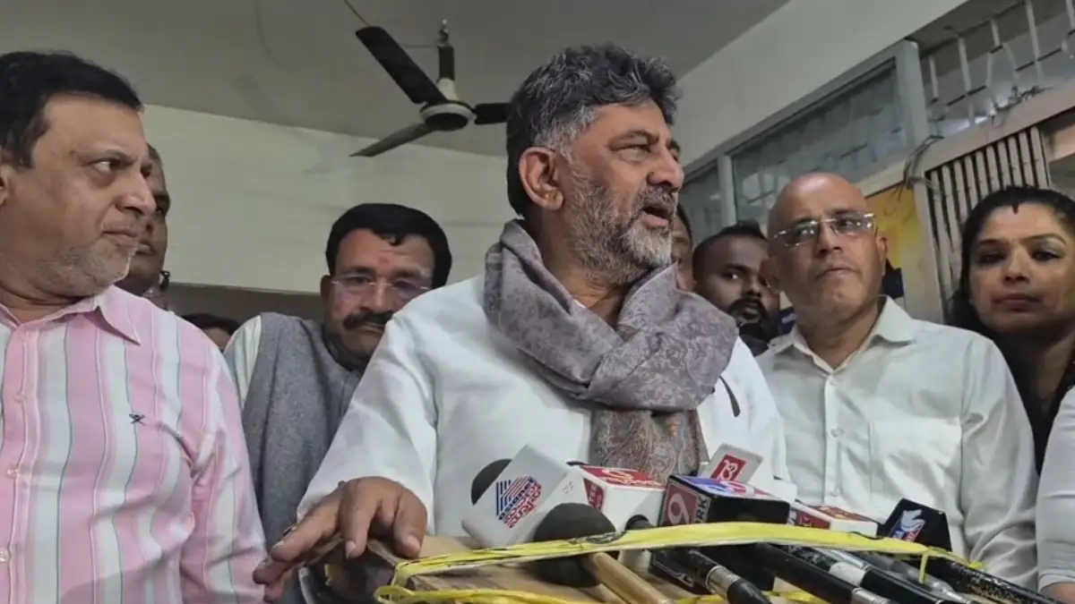 ಆಯ್ತ್ ಆಯ್ತೂ.. ಏನು ಮಾಡಬೇಕೋ ಮಾಡುತ್ತೇವೆ; ದೊಡ್ಡಬಳ್ಳಾಪುರ ಶಾಸಕ ಧೀರಜ್ ಮುನಿರಾಜು ಪ್ರತಿಕ್ರಿಯೆಗೆ ಡಿಸಿಎಂ ಡಿ.ಕೆ. ಶಿವಕುಮಾರ್ ಉತ್ತರ