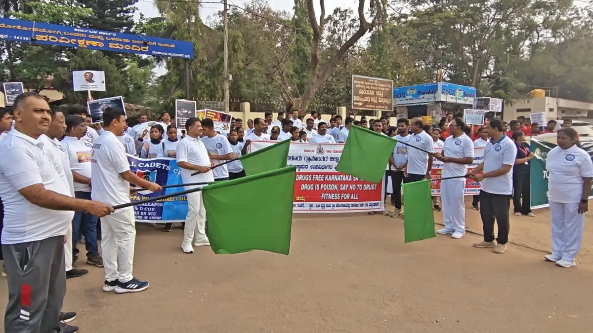 ದೊಡ್ಡಬಳ್ಳಾಪುರದಲ್ಲಿ ‘ಕರ್ನಾಟಕ ಪೊಲೀಸ್ ರನ್’: ನೂರಾರು ವಿದ್ಯಾರ್ಥಿಗಳು ಭಾಗಿ