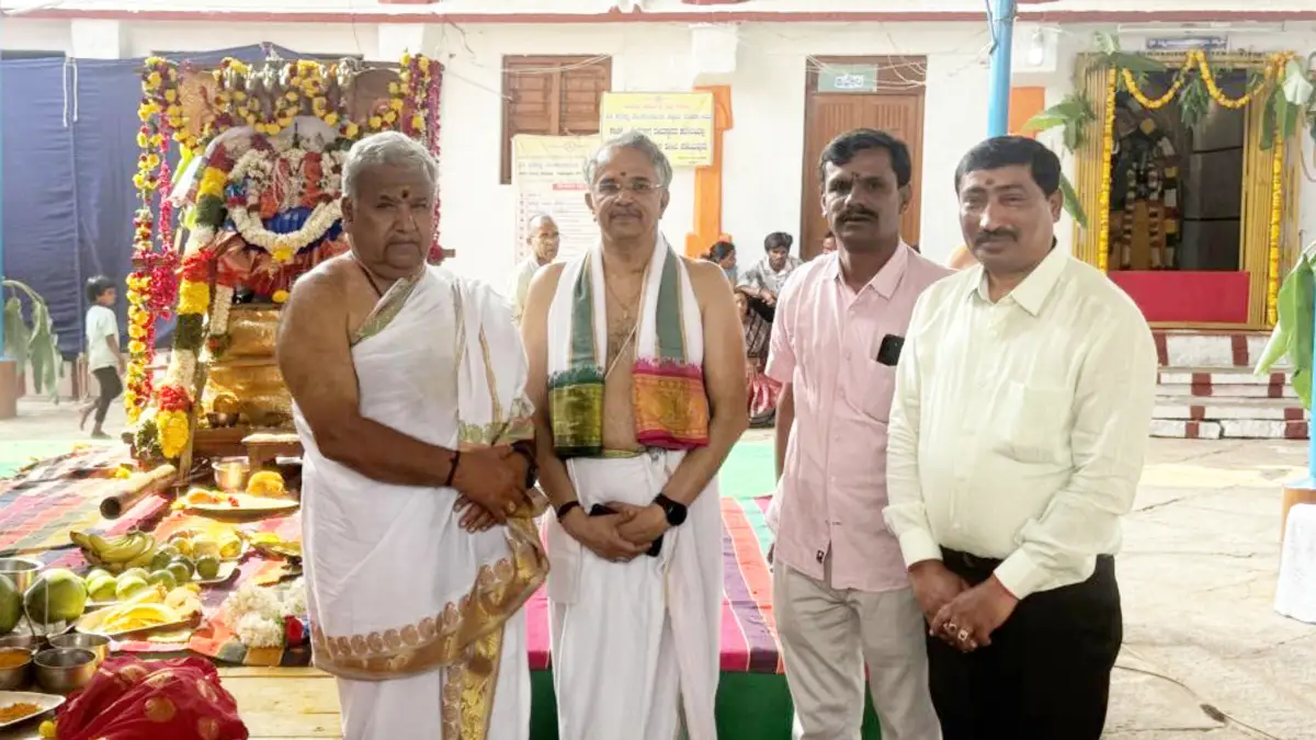 ದೊಡ್ಡಬಳ್ಳಾಪುರ: ಶ್ರೀ ವೆಂಕಟರಮಣ ಸ್ವಾಮಿ ದೇವಸ್ಥಾನಕ್ಕೆ ಹೈಕೋರ್ಟ್ ನ್ಯಾಯಾಧೀಶರು ಭೇಟಿ