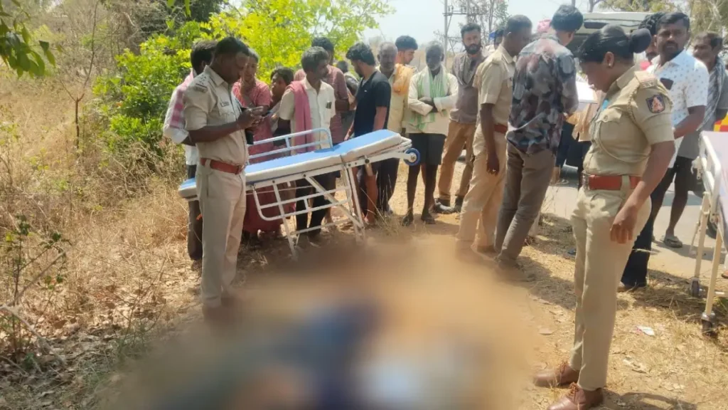 Doddaballapur: Bike collided with a tree News update.. Two died