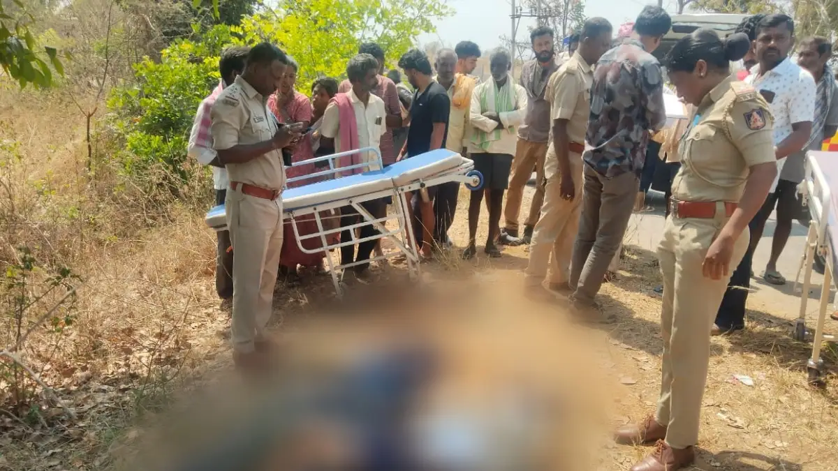 Doddaballapur: Bike collided with a tree News update.. Two died