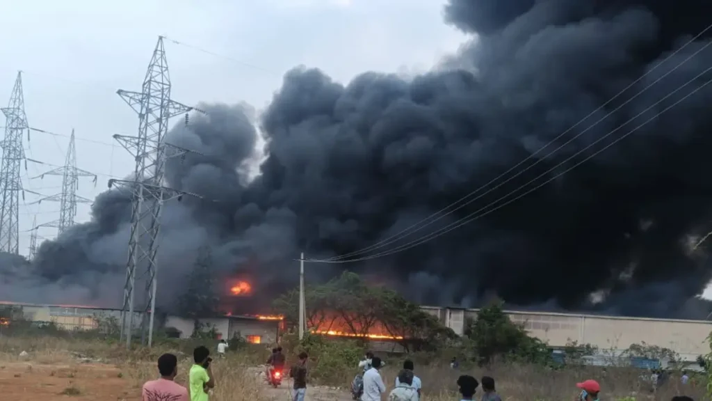 Doddaballapur: Fire accident near Bank Circle
