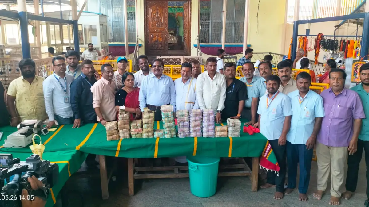 ಘಾಟಿ ಹುಂಡಿ ಎಣಿಕೆ ಪೂರ್ಣ; ಸಿಂಗಪುರ್ ಡಾಲರ್ ಪತ್ತೆ.! 1 Hundi count complete in Ghati temple!; Singapore dollar found!