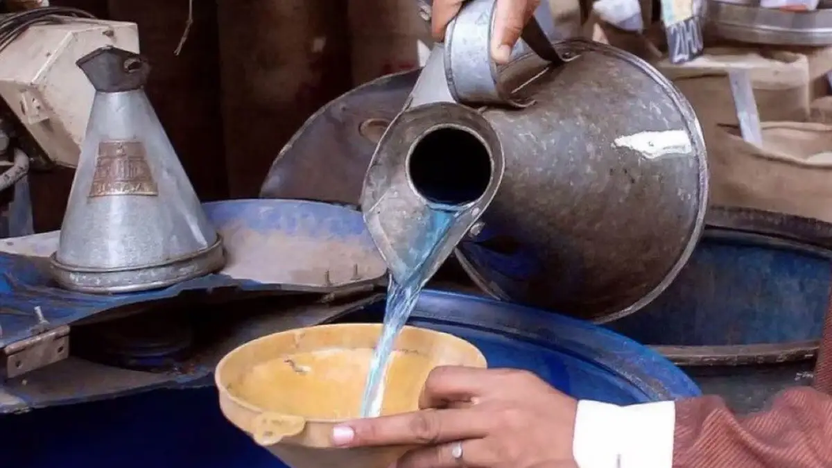 LPG ಅಭಾವ.. ಸೀಮೆಎಣ್ಣೆ ವಿತರಿಸಲು ಮೋದಿ ಸರ್ಕಾರದ ಅನುಮತಿ..!