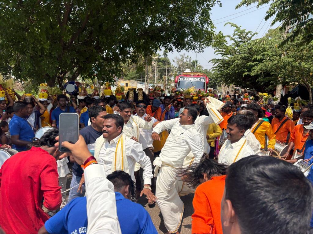 ಅದ್ಧೂರಿ ಸಾಸಲು ಚಿನ್ನಮ್ಮ ಉತ್ಸವ