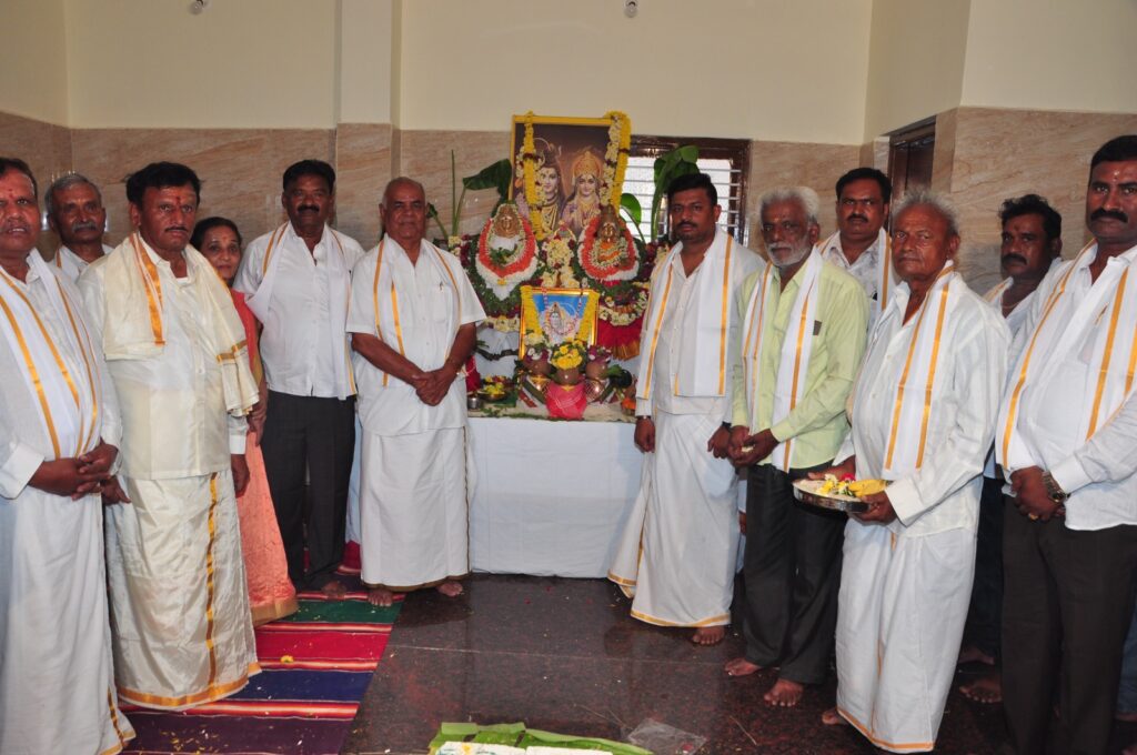 ದೊಡ್ಡಬಳ್ಳಾಪುರ: ಶ್ರೀ ಸಿದ್ದೇಶ್ವರ ಭವನ ಉದ್ಘಾಟನೆ