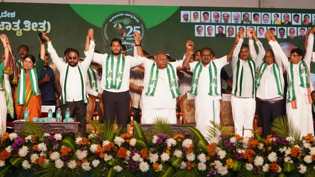 I have never seen such a bad government in my 60 years of political life: H.D. Deve Gowda