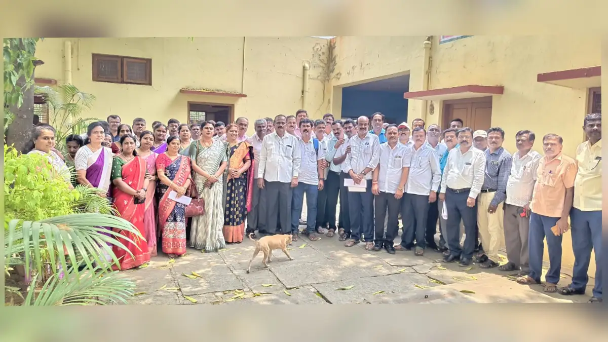 ದೊಡ್ಡಬಳ್ಳಾಪುರ: ಸರ್ಕಾರಿ ಶಿಕ್ಷಕರ ಸಂಘದ ಚುನಾವಣೆ.. 24 ಮಂದಿ ನಾಮಪತ್ರ 1 Election of government teachers.. 24 nomination papers